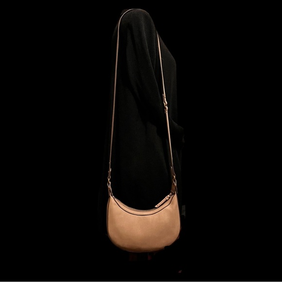 NWOT PURSE - Picture 6 of 9